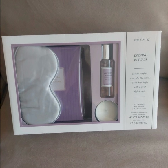 Lavender Evening Rituals Gift Set - Picture 2 of 10